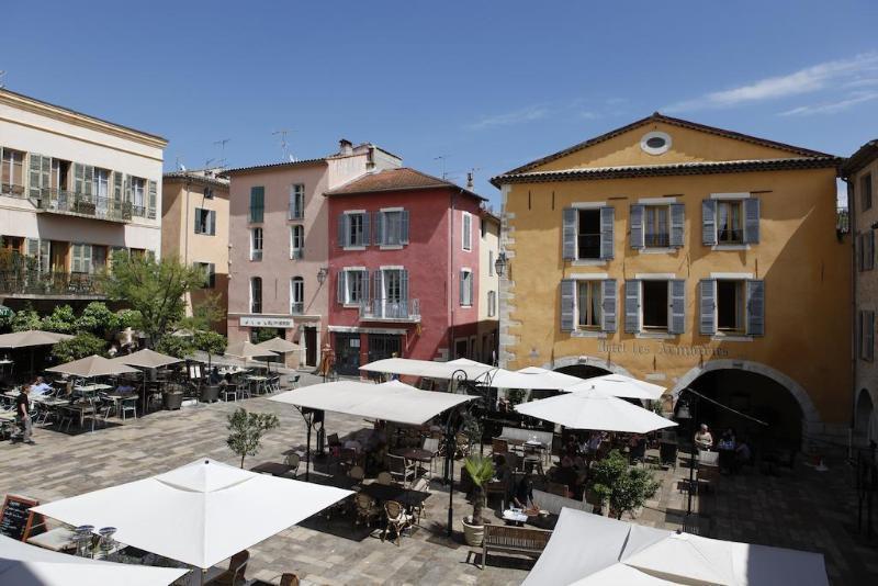 Hotel Les Armoiries Valbonne Luaran gambar