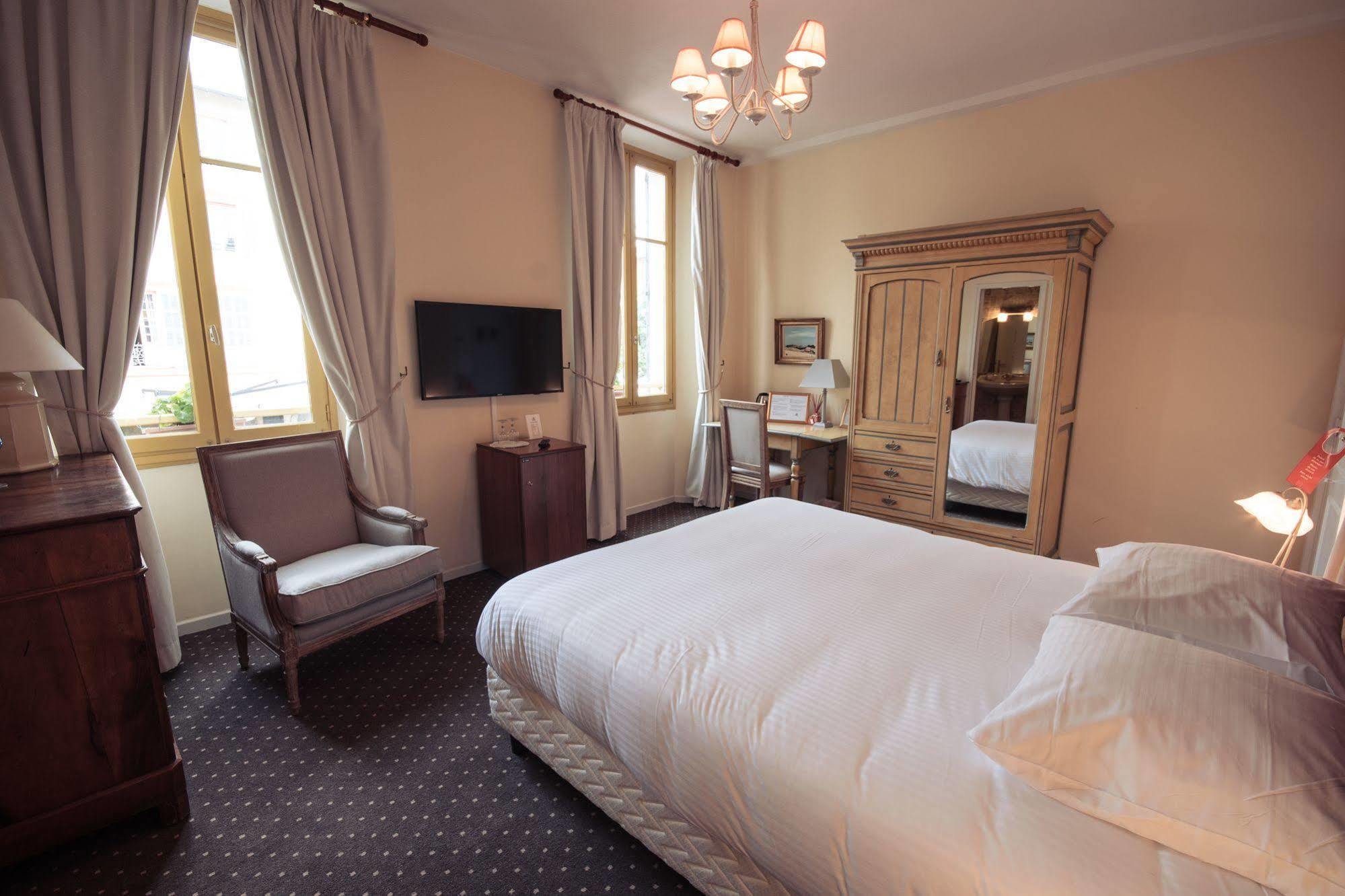 Hotel Les Armoiries Valbonne Luaran gambar