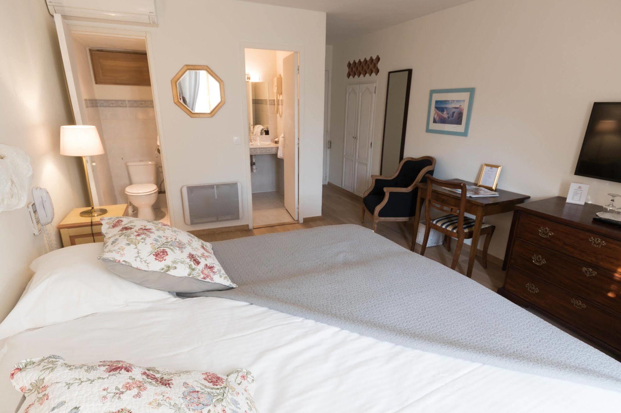 Hotel Les Armoiries Valbonne Luaran gambar