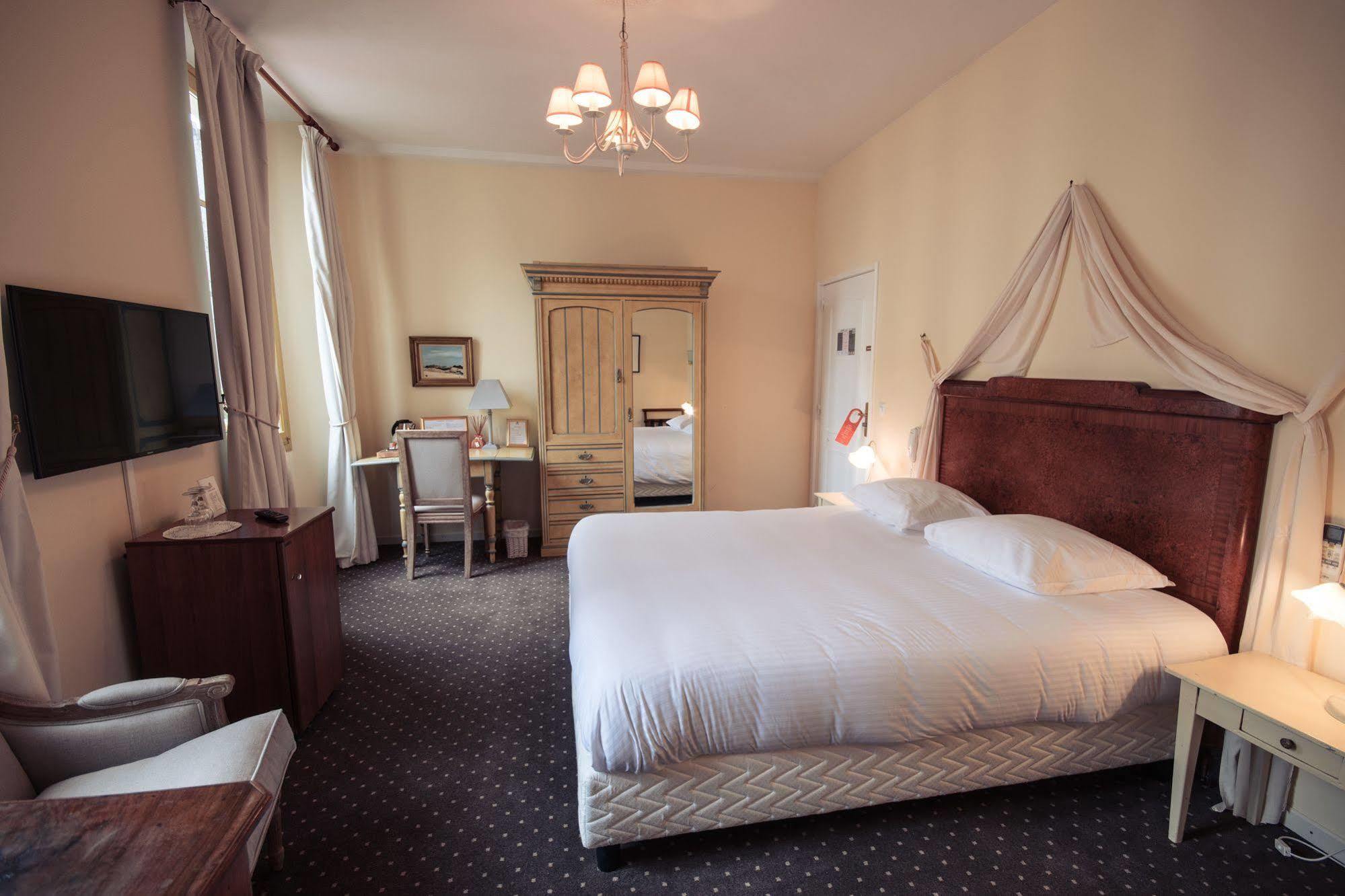 Hotel Les Armoiries Valbonne Luaran gambar